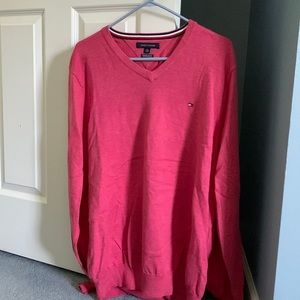 Used Tommy Hilfiger men’s V-neck Sweater EXCELLENT CONDITION size XL